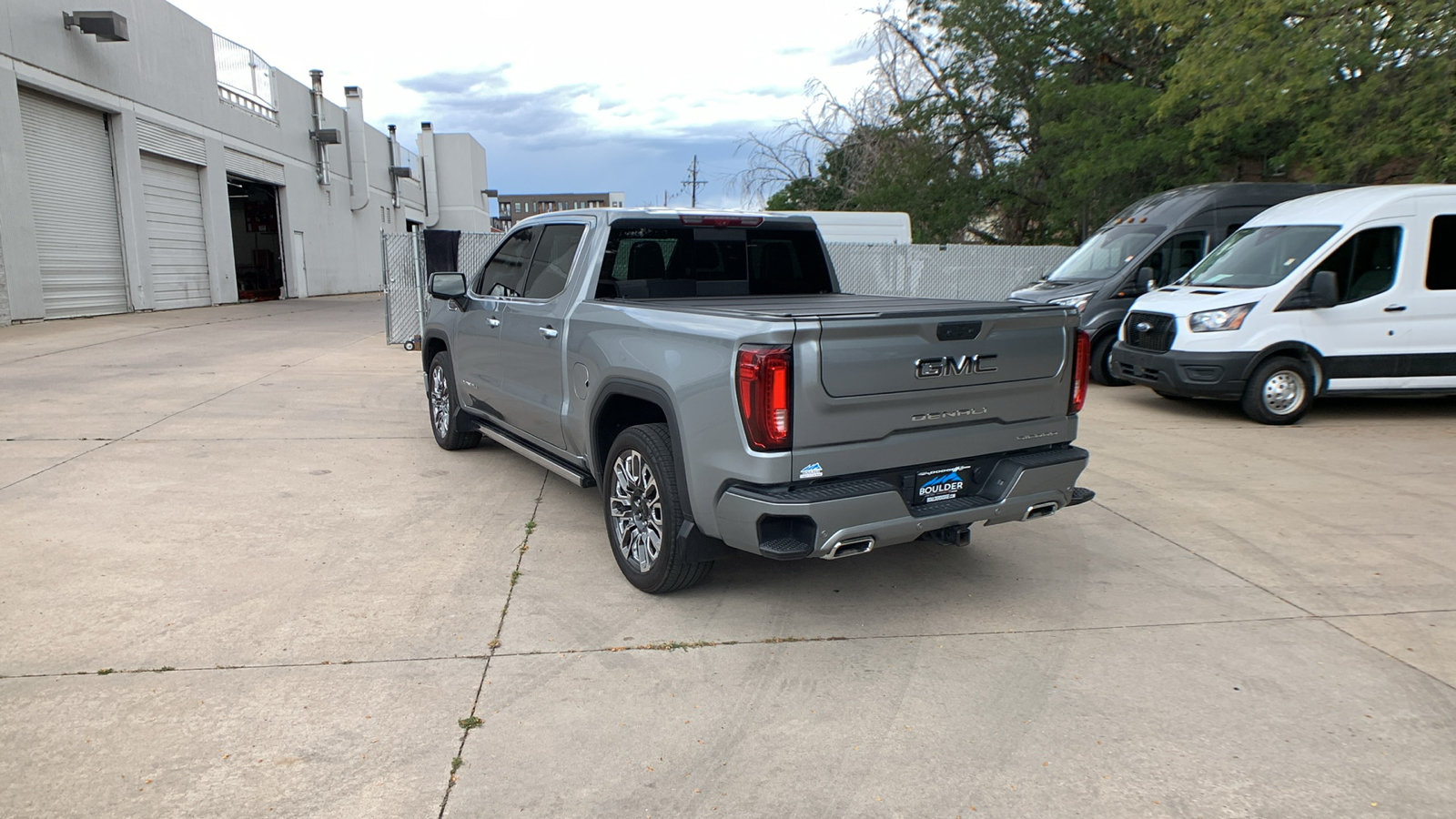Used 2025 GMC Sierra 1500 Denali Ultimate AWD/4WD image 3