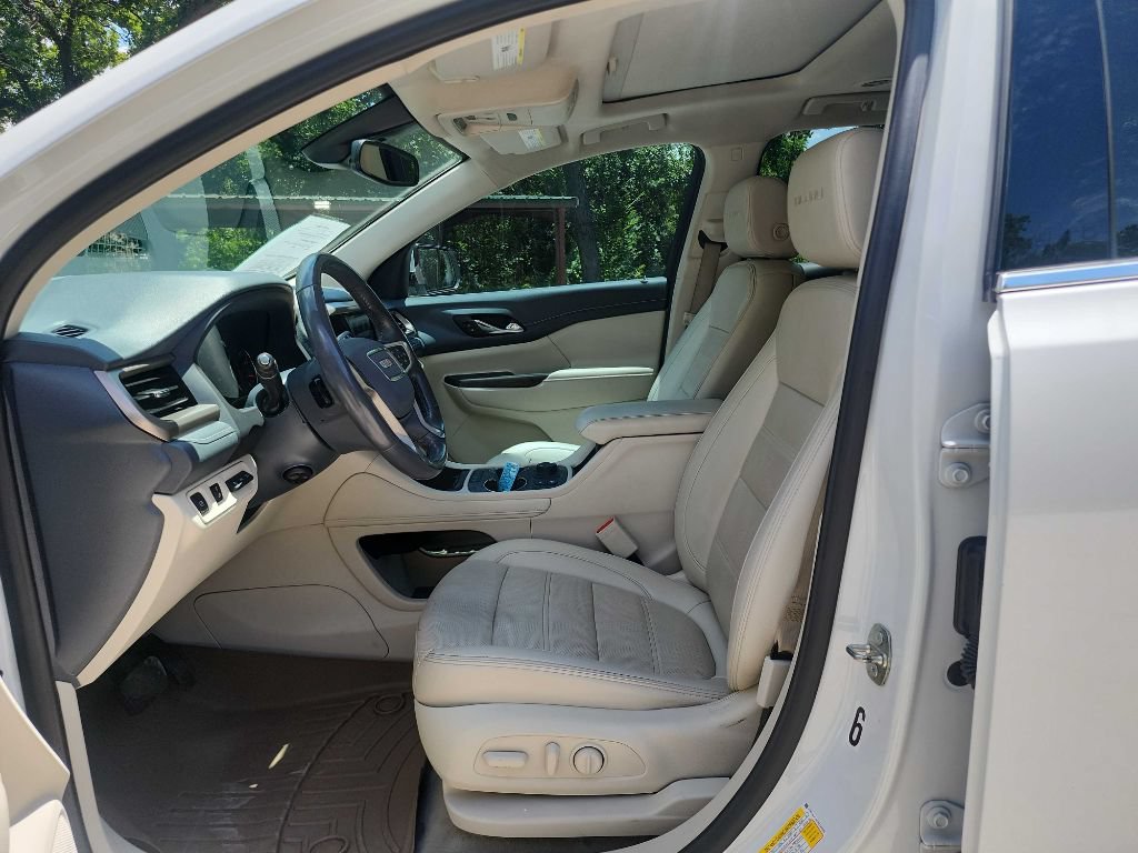 Used 2021 GMC Acadia Denali AWD/4WD image 16