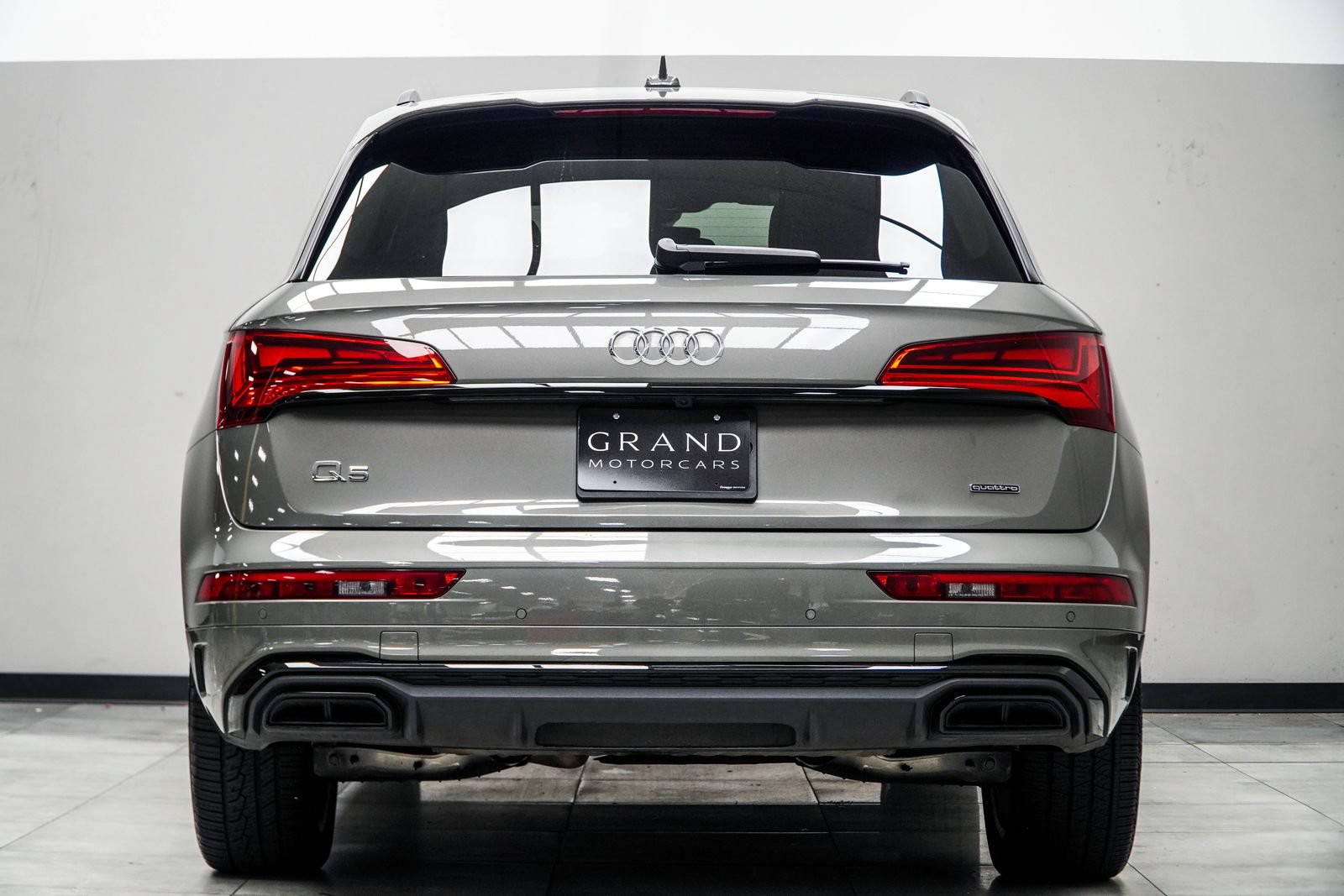 Used 2025 Audi Q5 2.0T Premium AWD/4WD image 13