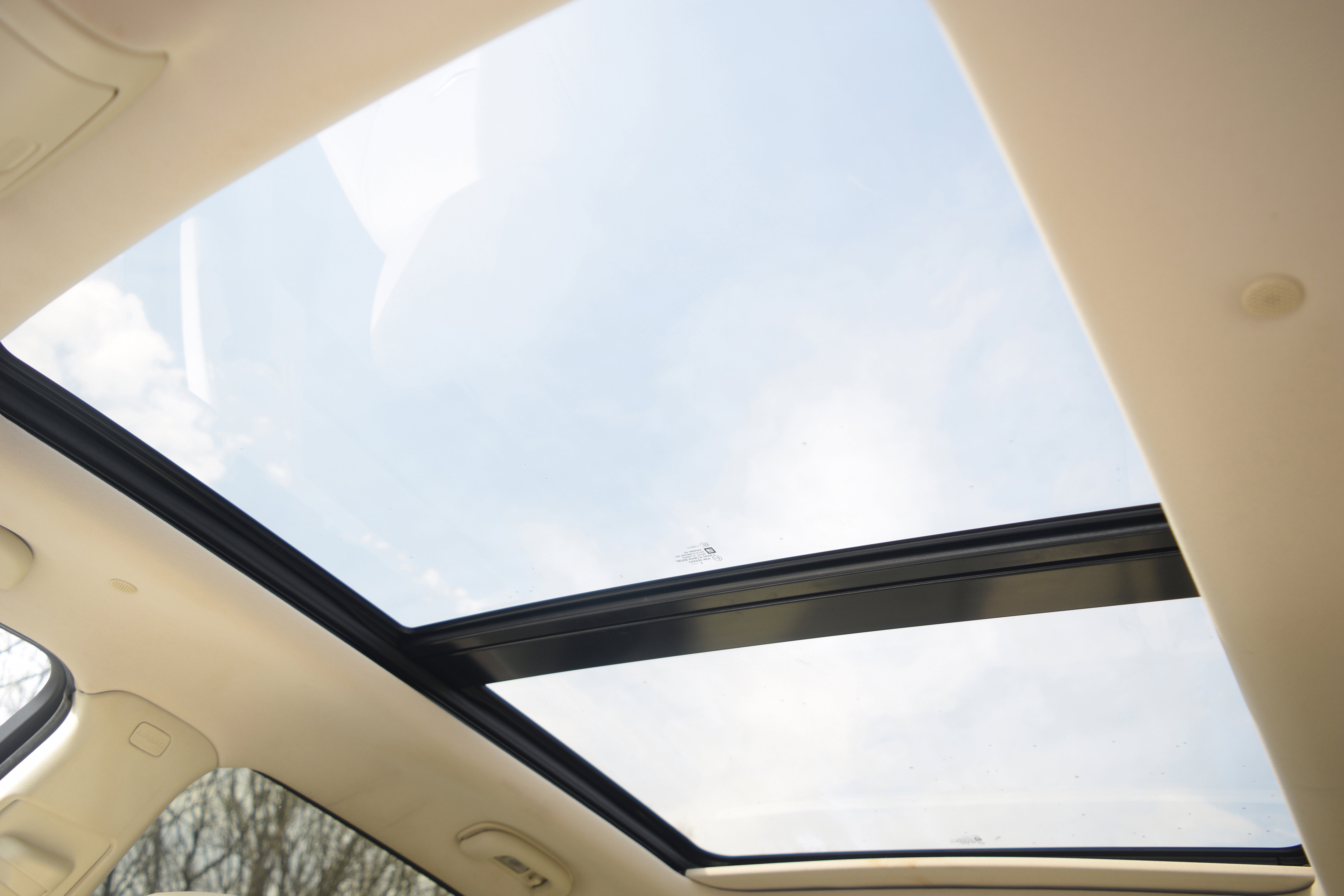 Used 2017 Cadillac XT5 Luxury w/ Driver Awareness Package FWD image 17