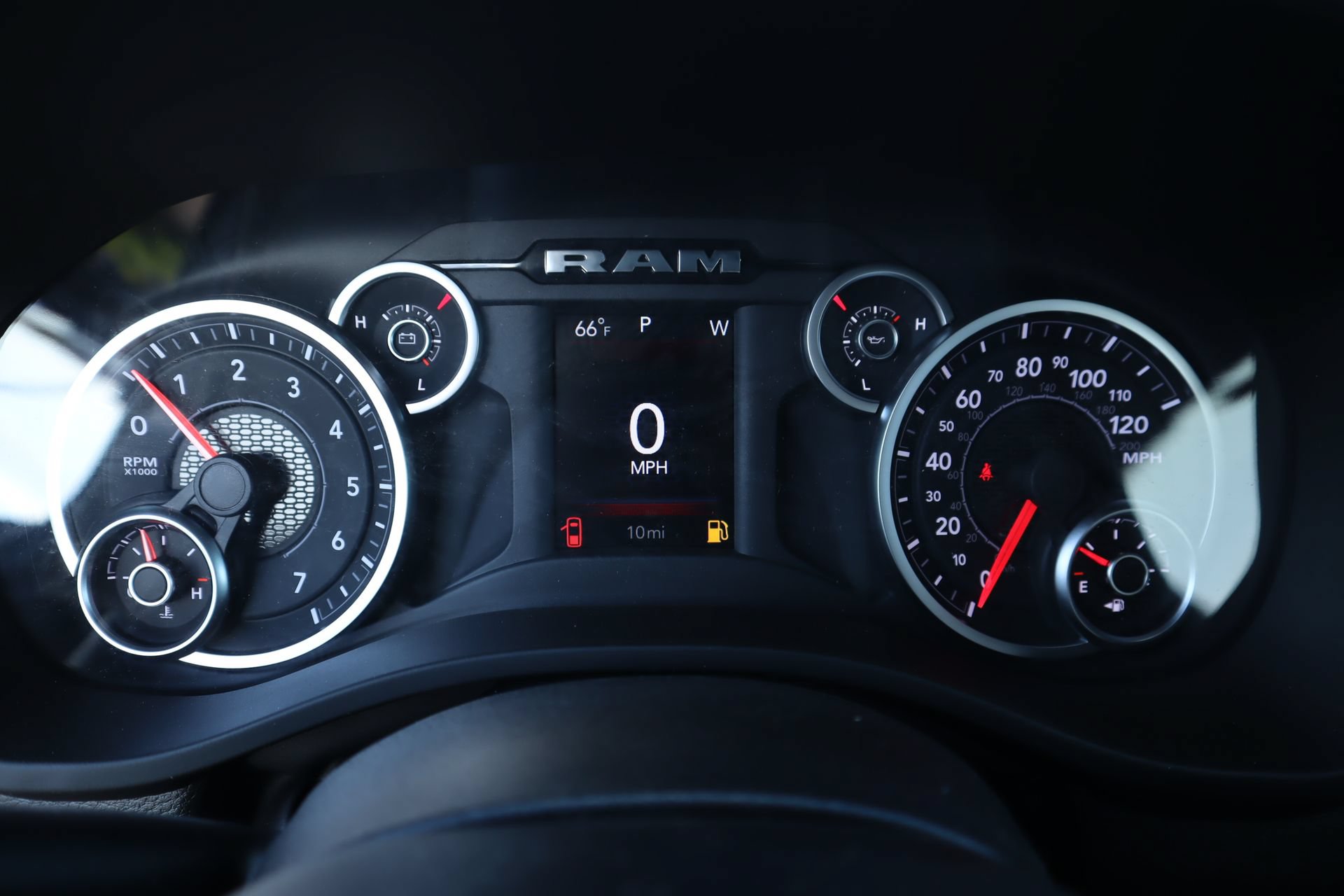 New 2026 RAM 1500 Tradesman AWD/4WD image 4