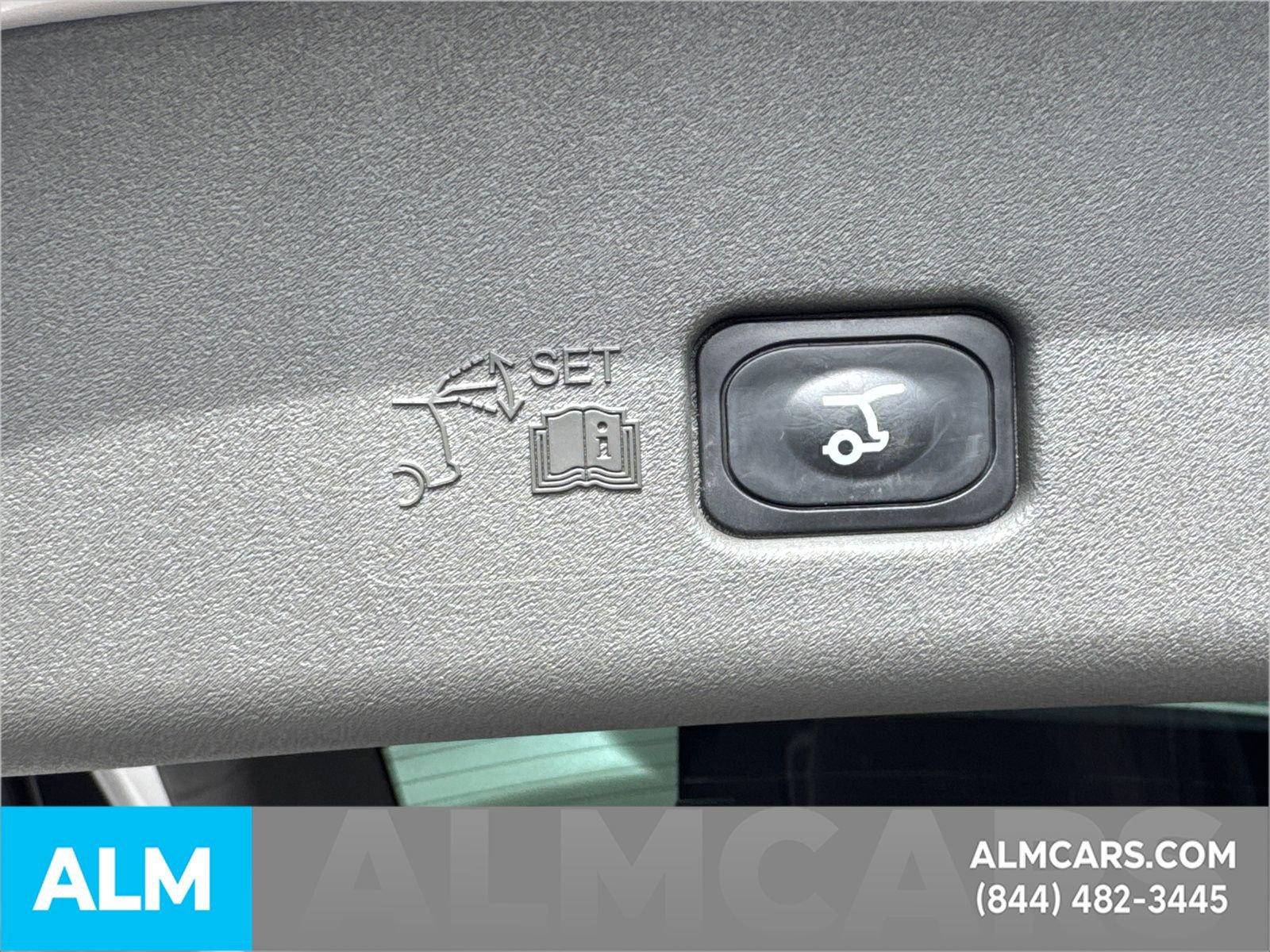 Used 2024 Lincoln Nautilus Premier w/ Equipment Group 102A AWD/4WD image 23