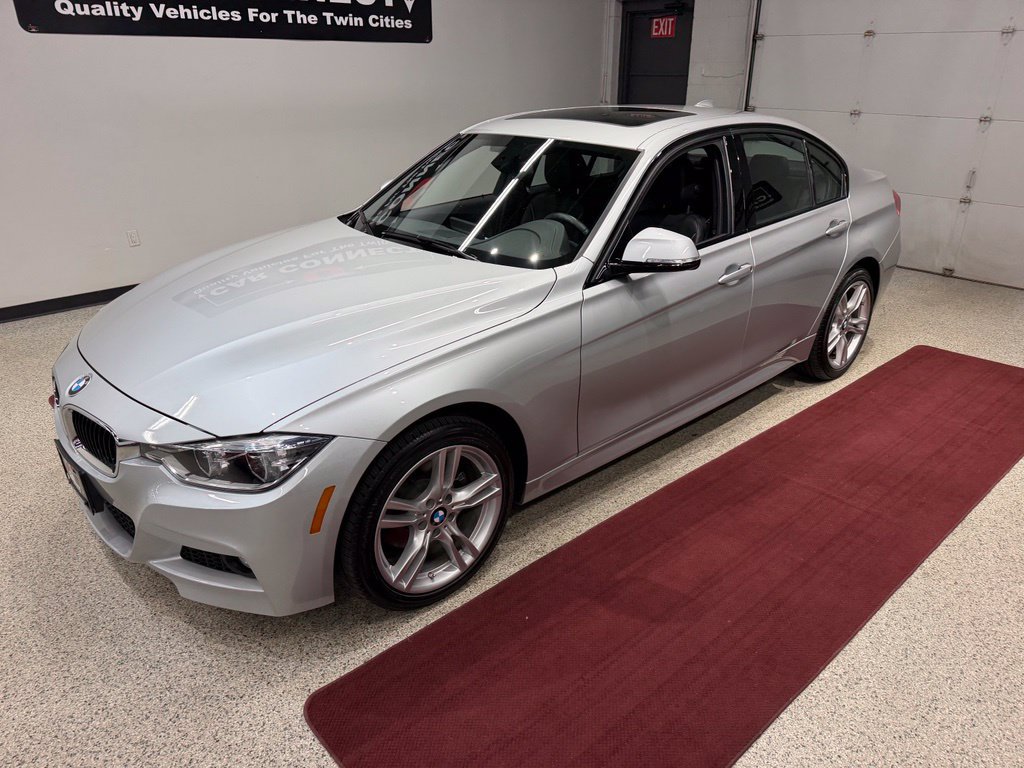 Used 2018 BMW 328d xDrive Sedan AWD/4WD image 2