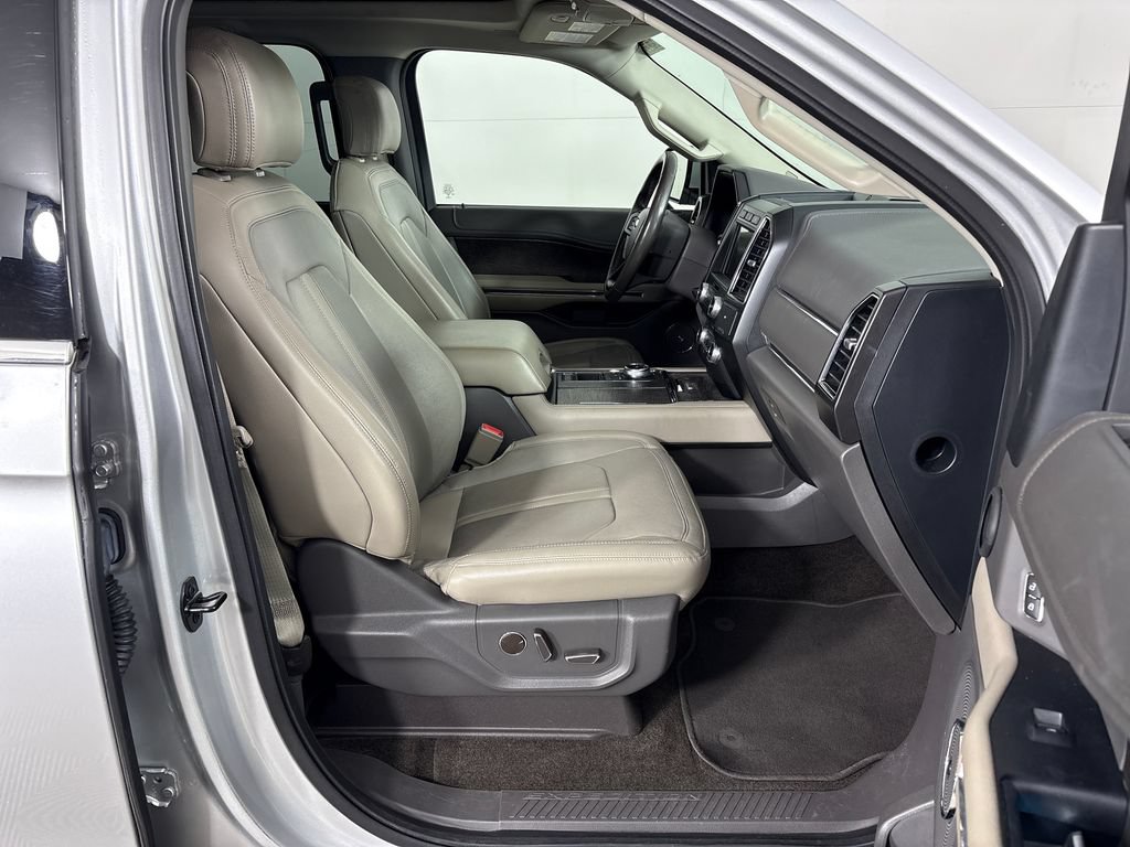 Used 2018 Ford Expedition Limited w/ Equipment Group 301A RWD image 6