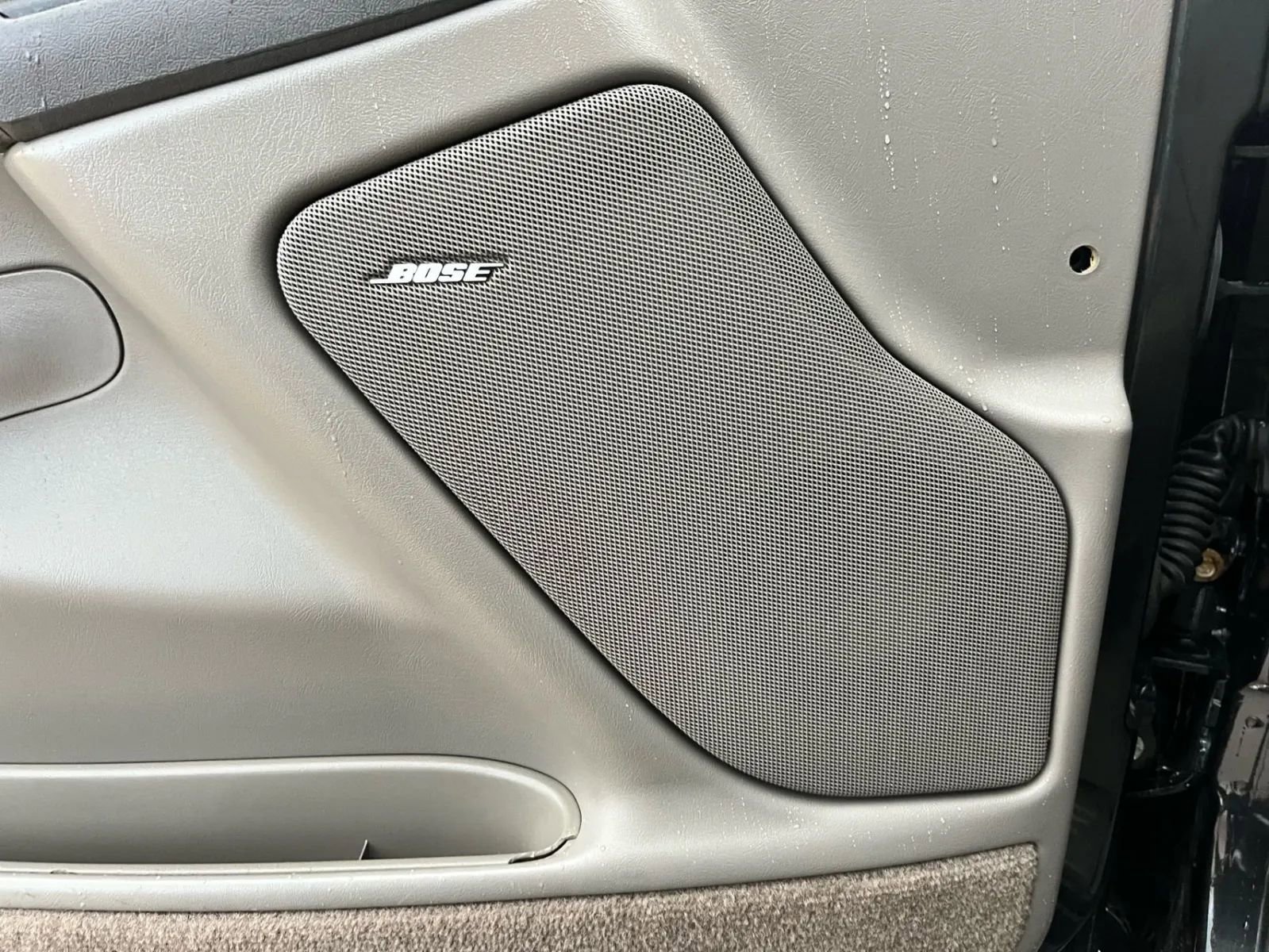 Used 2005 Chevrolet Avalanche Z66 w/ Preferred Equipment Group RWD image 13