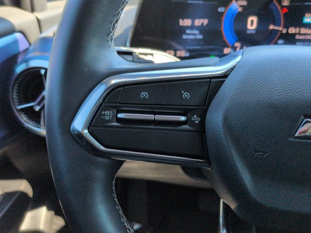 Used 2024 Chevrolet Equinox EV LT FWD image 24