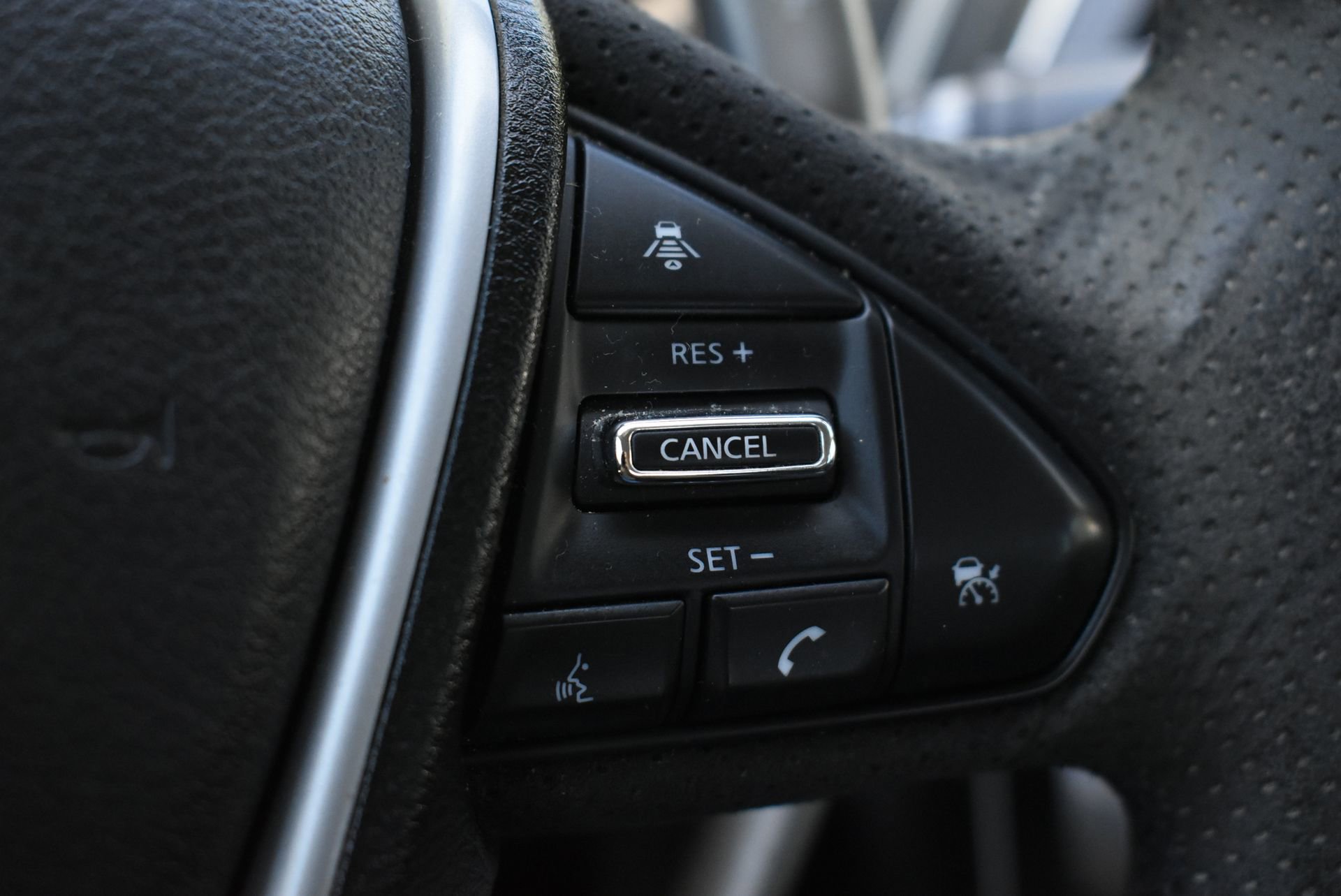 Used 2017 Nissan Maxima SR w/ Midnight Edition FWD image 20