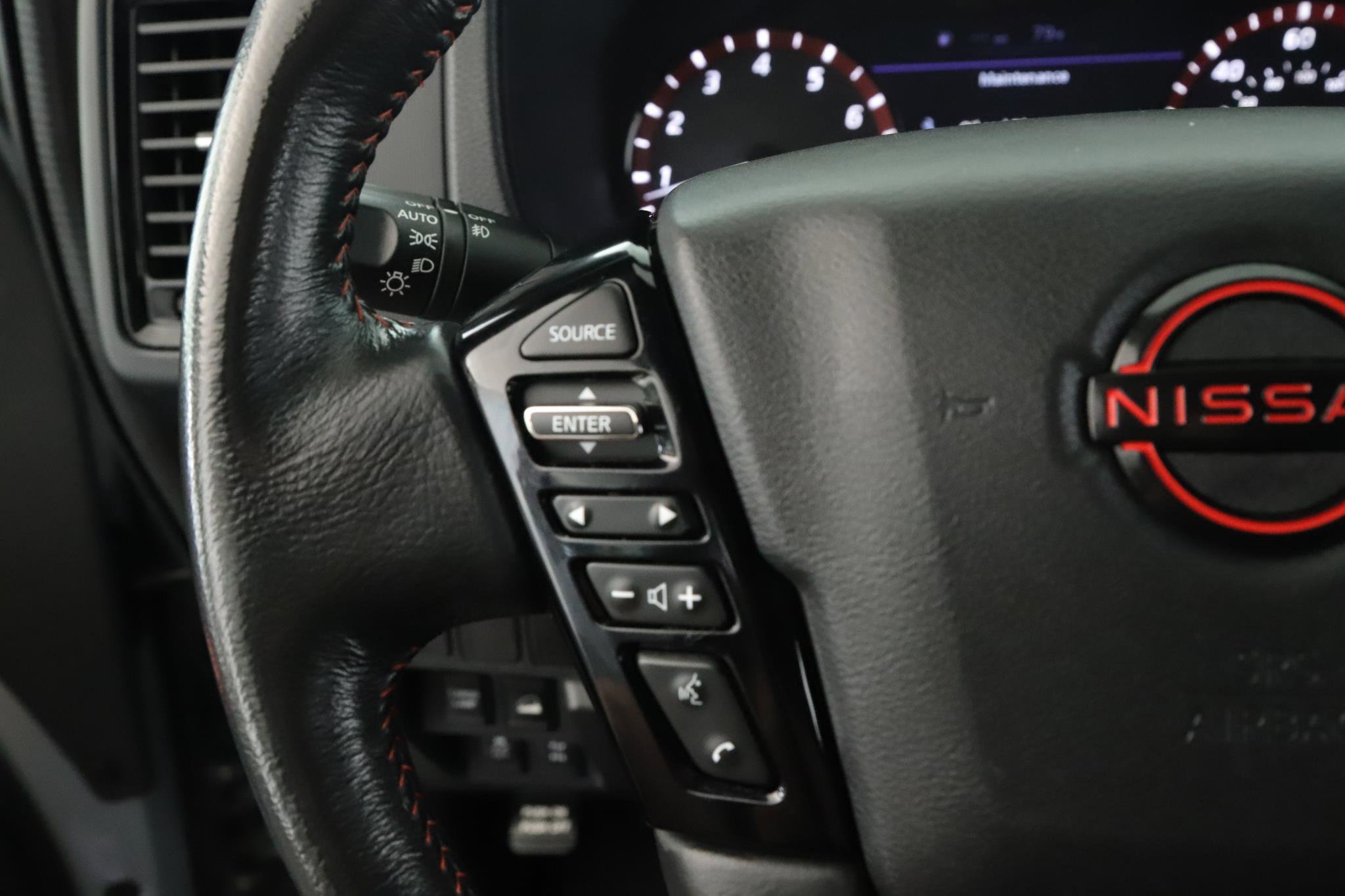 Used 2023 Nissan Frontier PRO-4X w/ Tow Package image 8