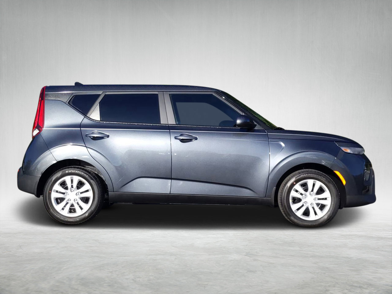 Certified 2022 Kia Soul LX image 2