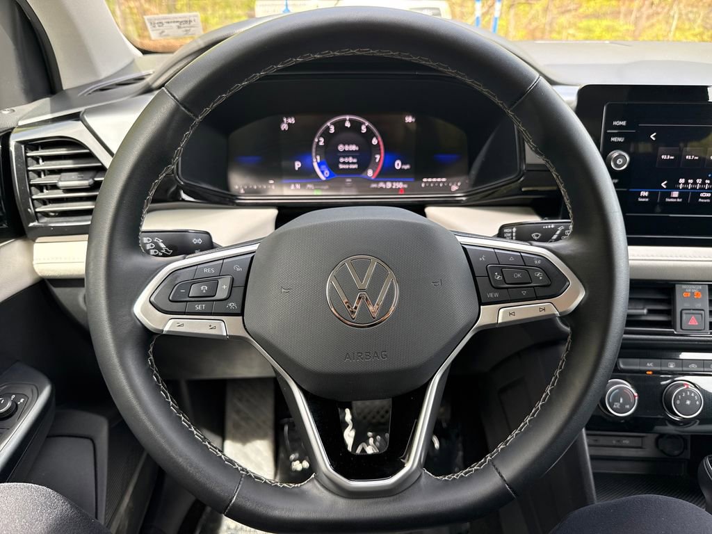 Used 2025 Volkswagen Taos S image 17