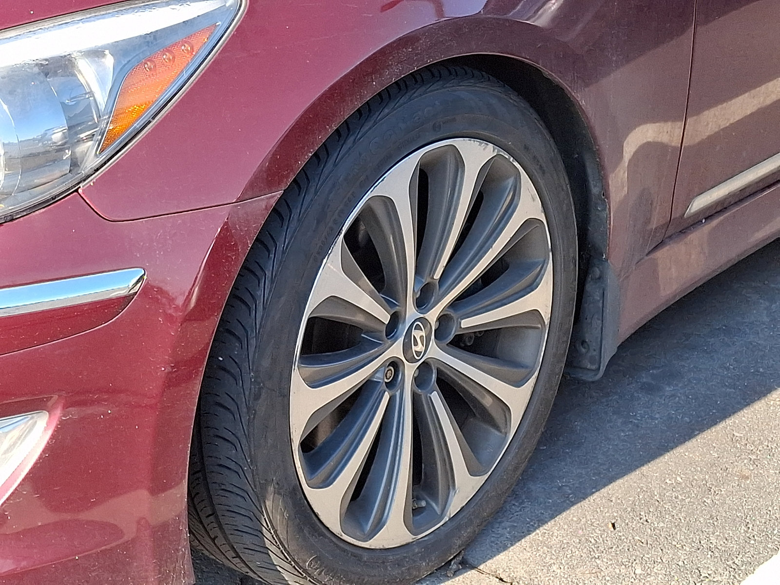 Used 2013 Hyundai Genesis 5.0 R-Spec RWD image 9