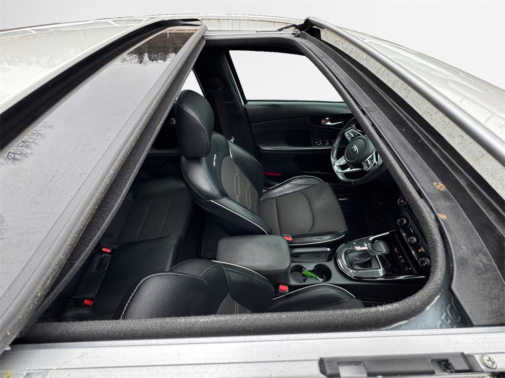 Used 2020 Kia Forte GT-Line w/ GT-Line Premium Package image 32