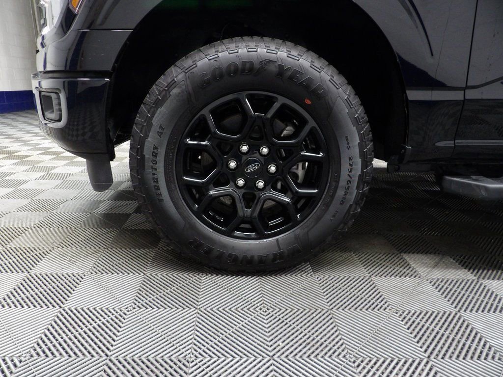 Used 2024 Ford F150 XLT w/ XLT Black Appearance Package image 7