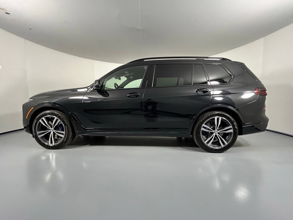 Used 2026 BMW X7 xDrive40i AWD/4WD image 5