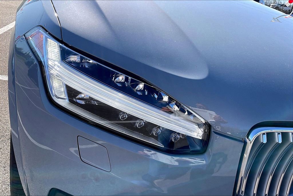 Used 2024 Volvo XC90 B6 Plus w/ Protection Package Premier image 28