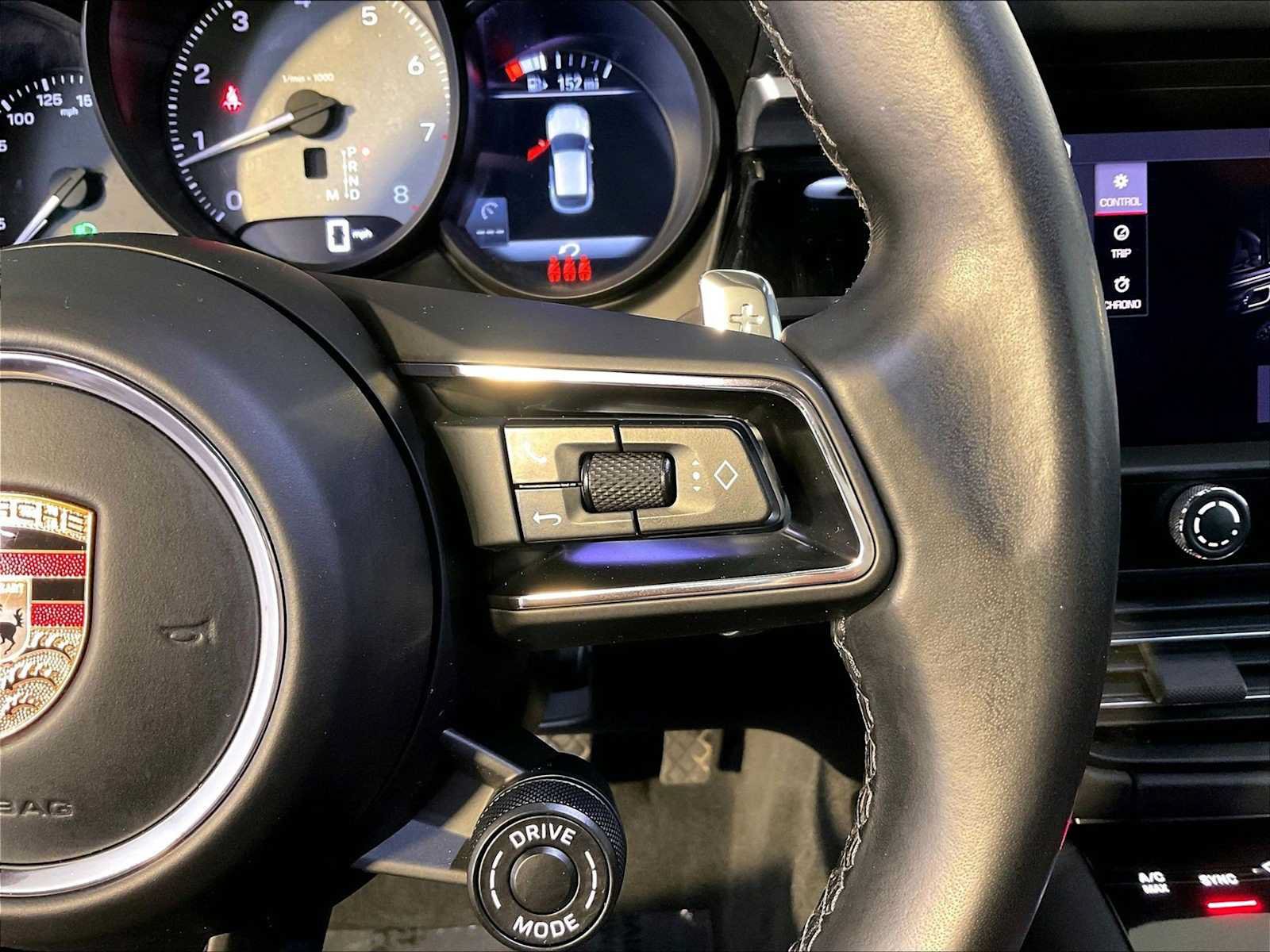 Certified 2023 Porsche Macan S AWD/4WD image 28