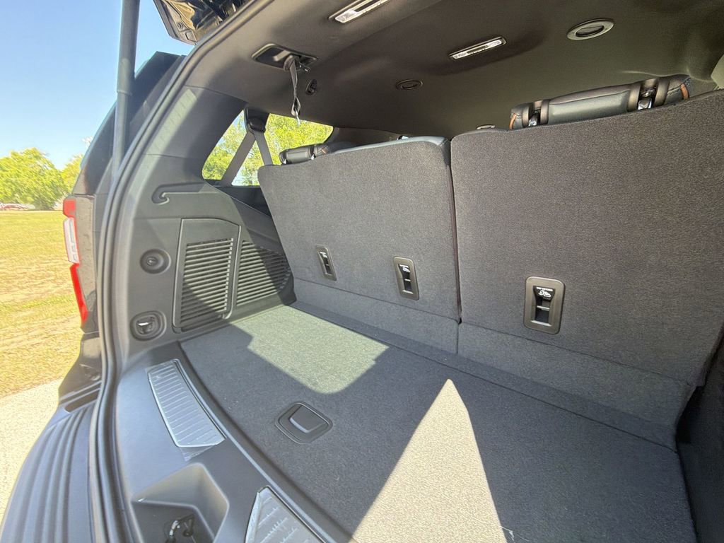 New 2026 GMC Yukon AT4 w/ Premium Trailering Package image 33