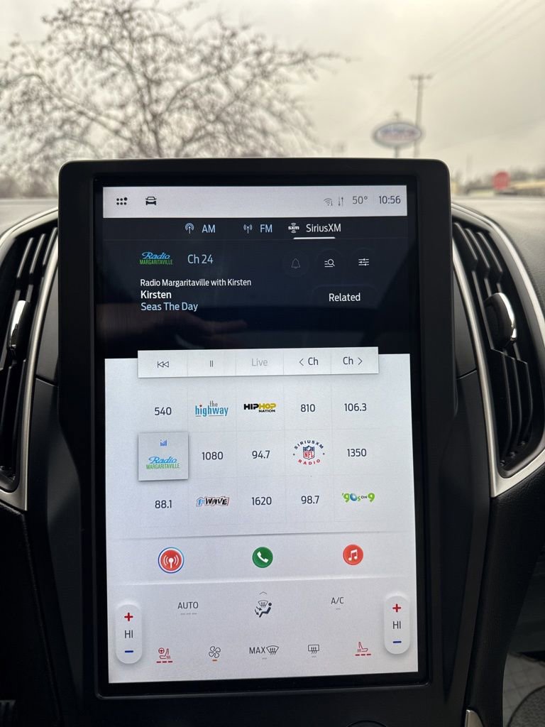 Used 2024 Ford Edge SEL w/ Convenience Package image 12