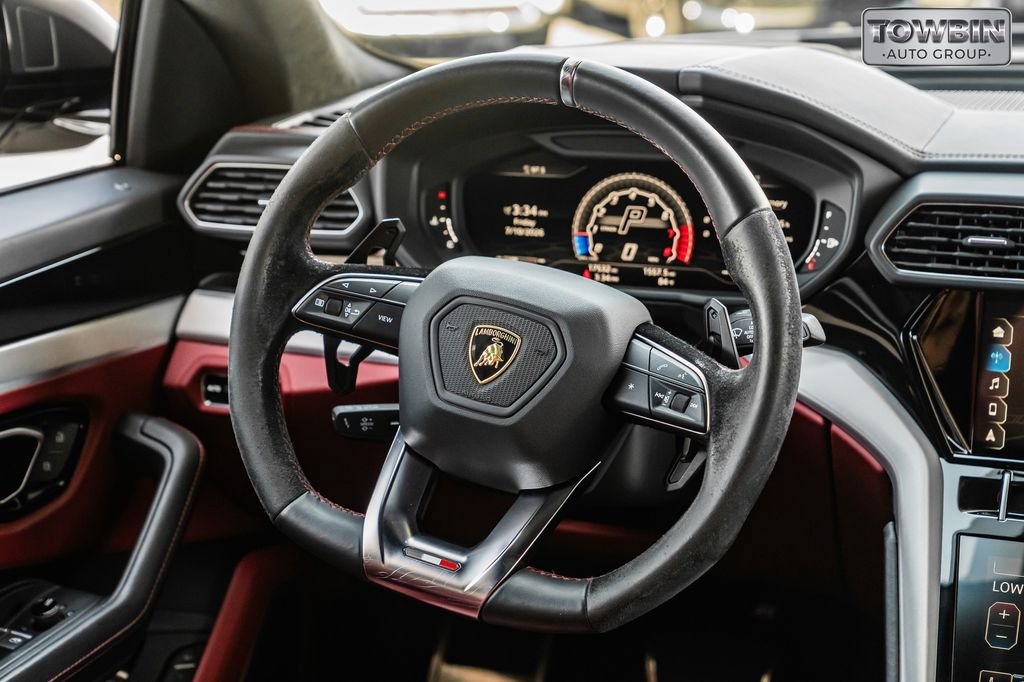Used 2020 Lamborghini Urus AWD/4WD image 25