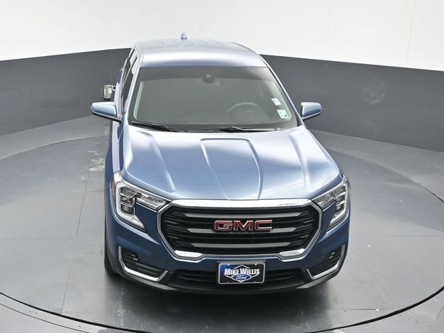 Used 2024 GMC Terrain SLE image 10