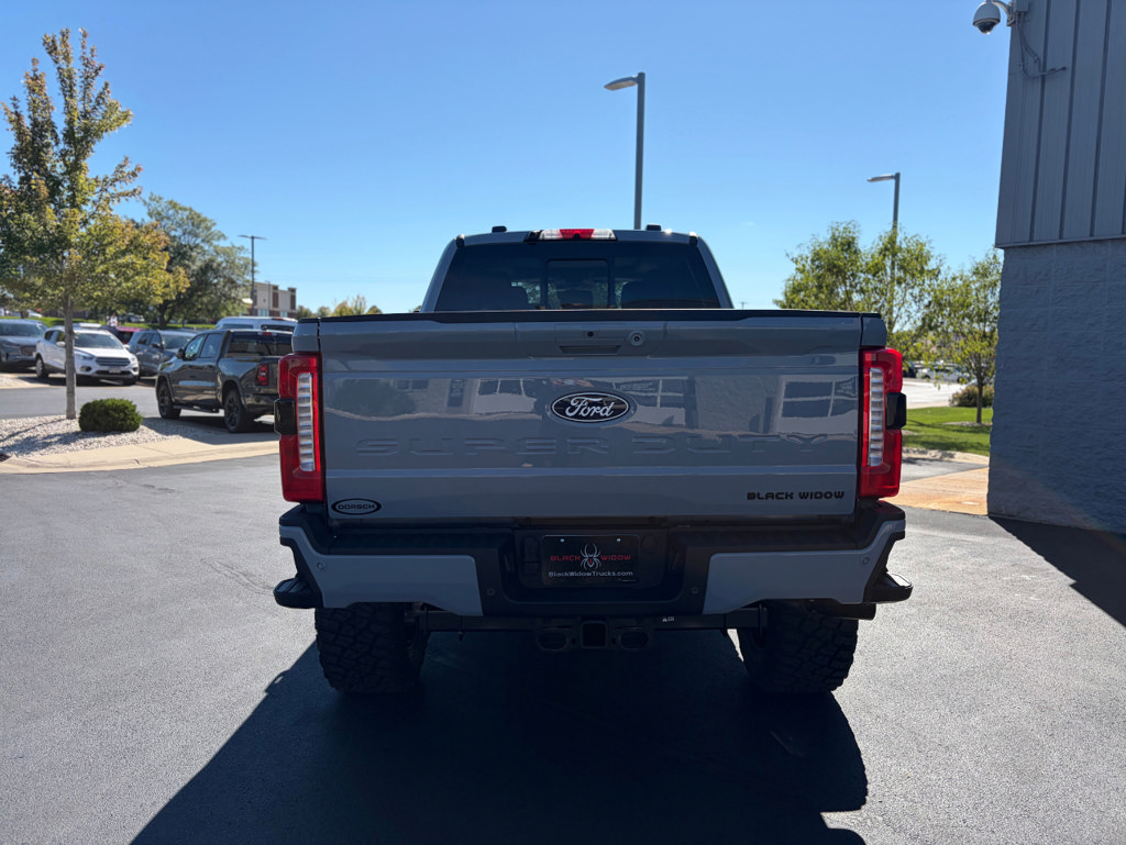 New 2027 Ford F250 Lariat w/ Black Appearance Package AWD/4WD image 7