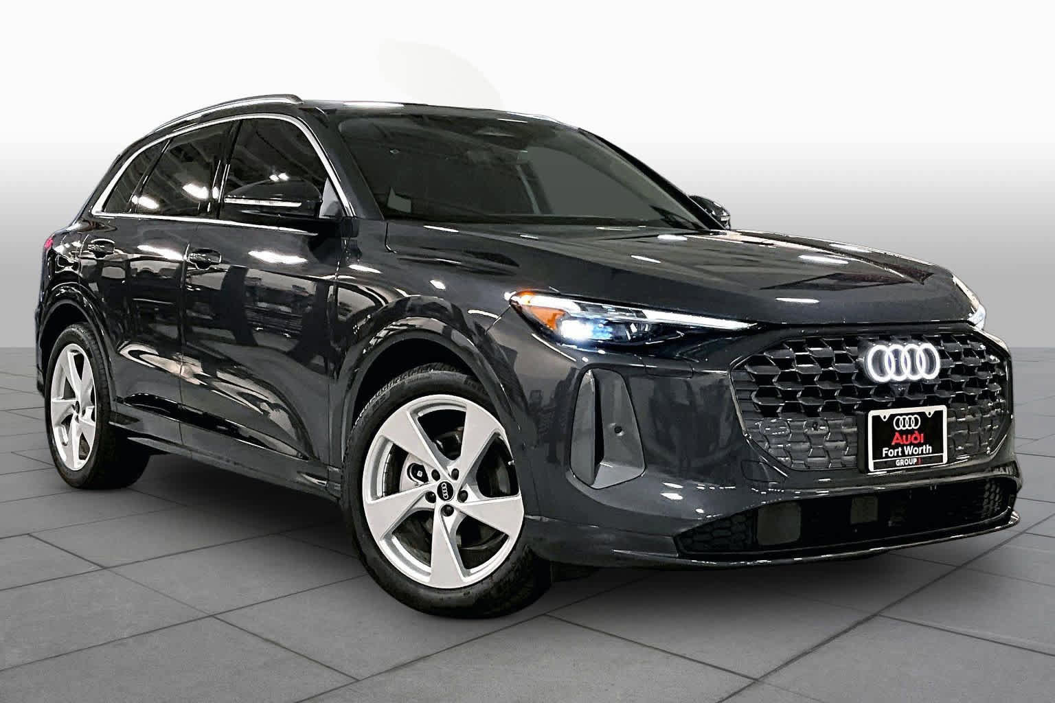 Used 2025 Audi Q5 Prestige AWD/4WD image 2