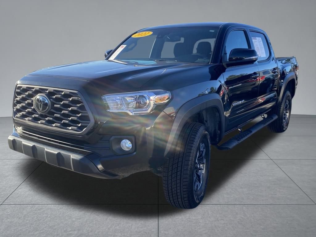Used 2022 Toyota Tacoma TRD Off-Road image 2