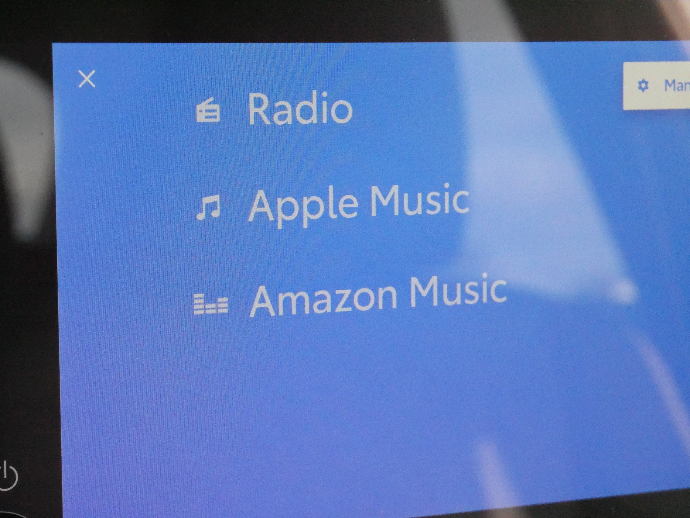 Certified 2025 Toyota Corolla LE image 28