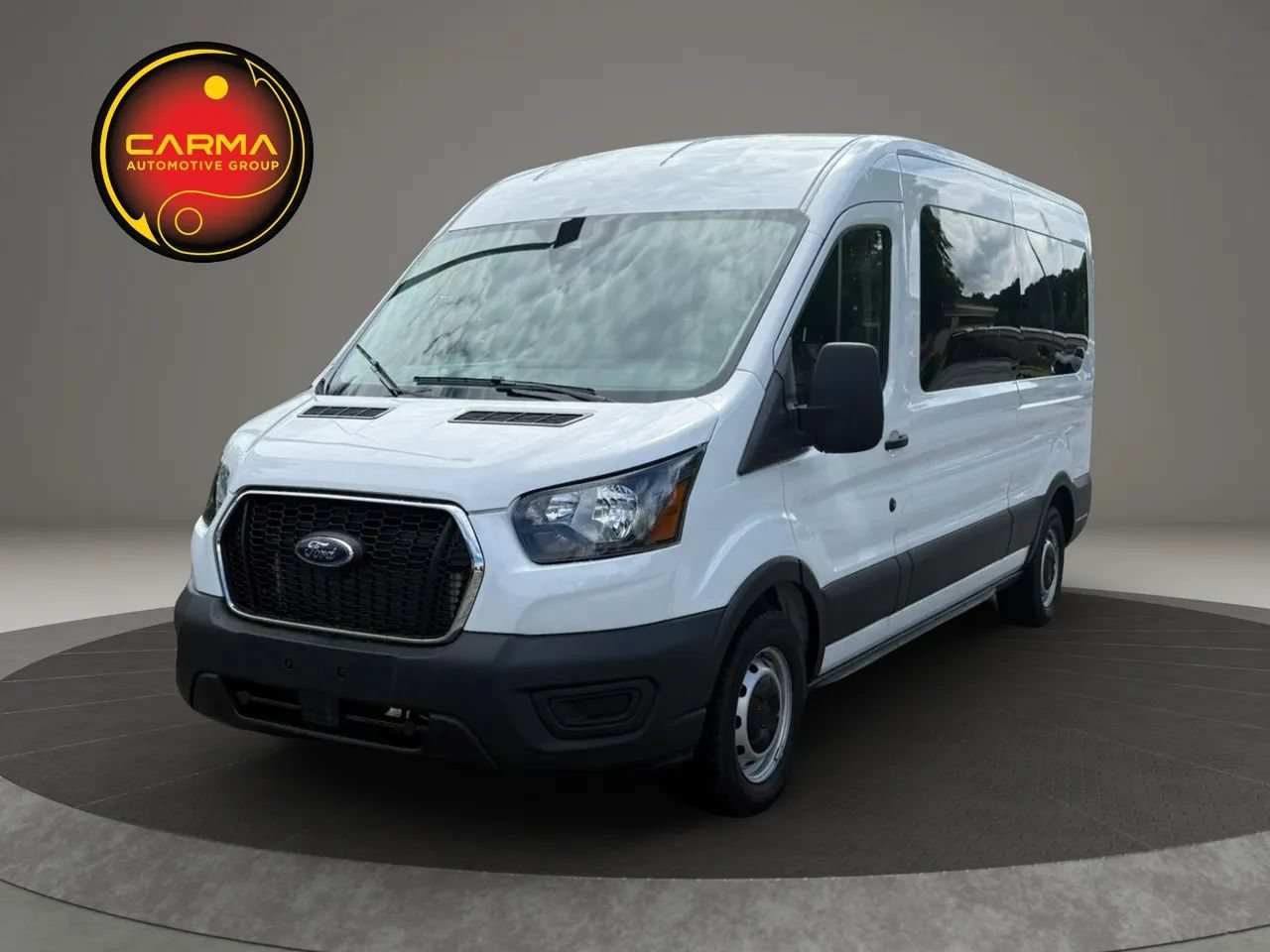Used 2024 Ford Transit 350 XL RWD image 1