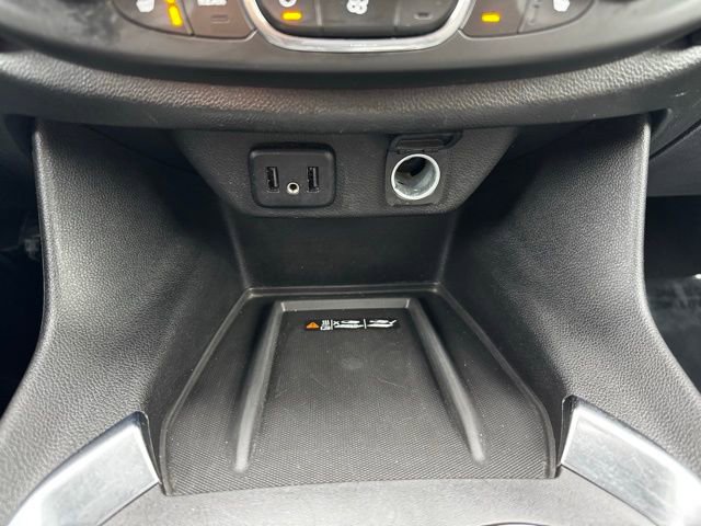 Certified 2023 Chevrolet Traverse LT image 17