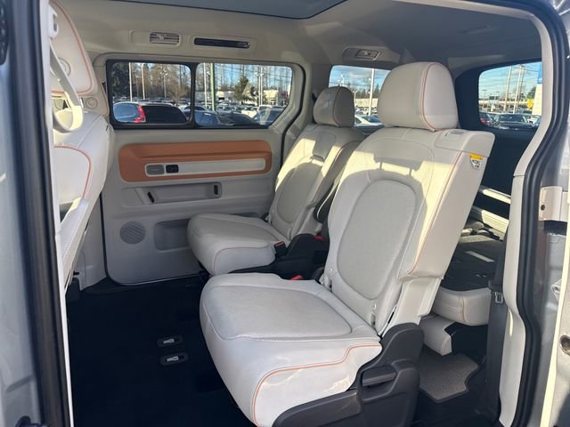 Used 2025 Volkswagen ID. Buzz 1st Edition image 18