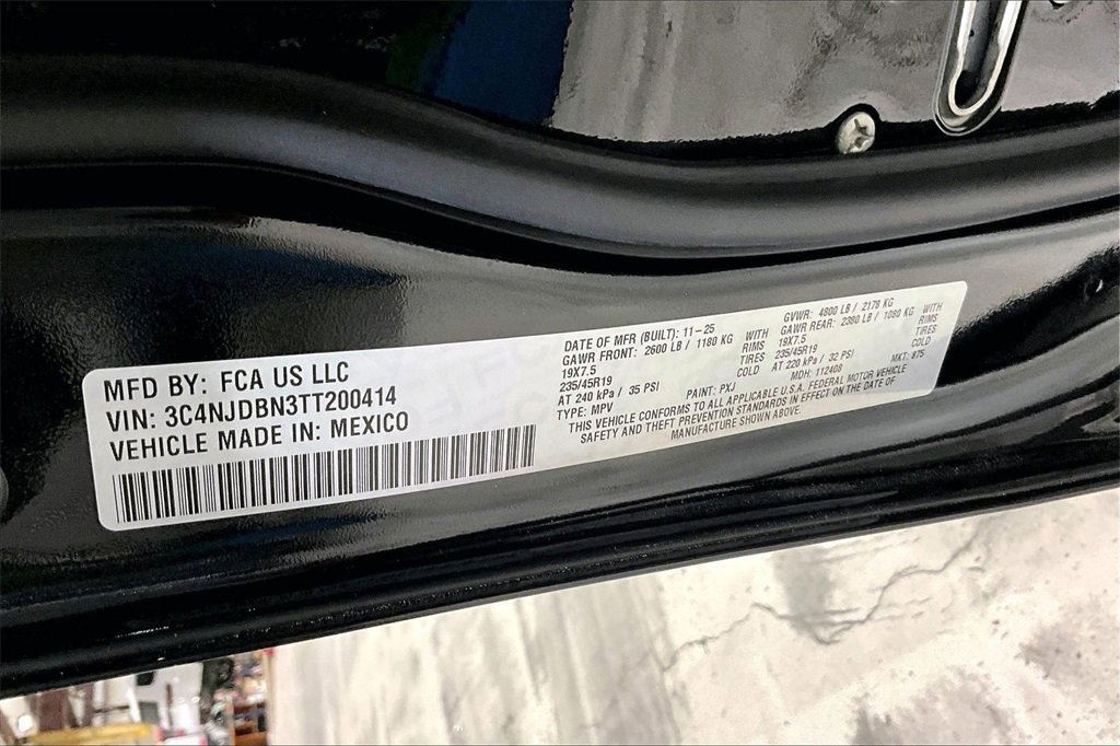 New 2026 Jeep Compass Latitude image 12