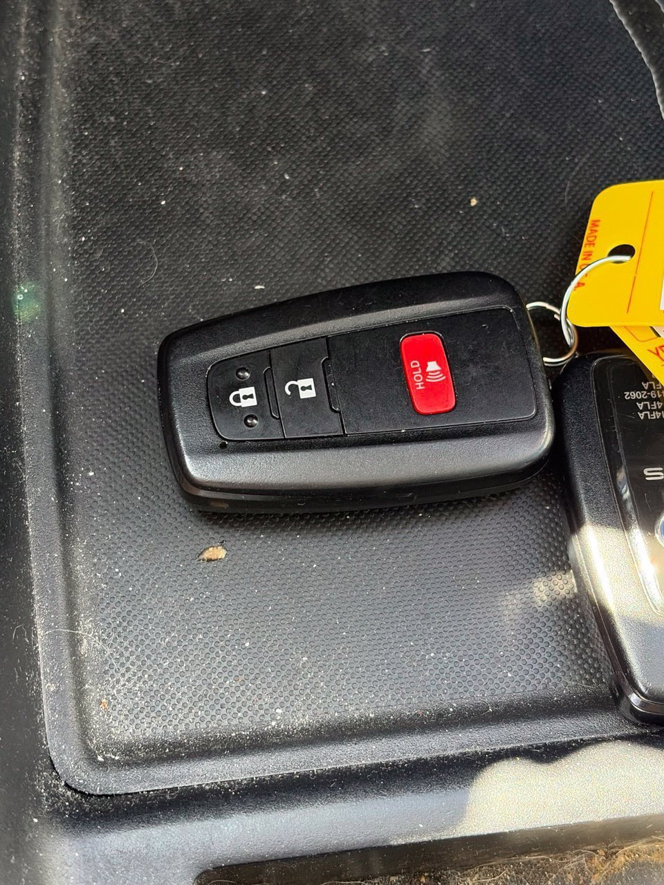 Used 2022 Toyota Prius LE FWD image 11