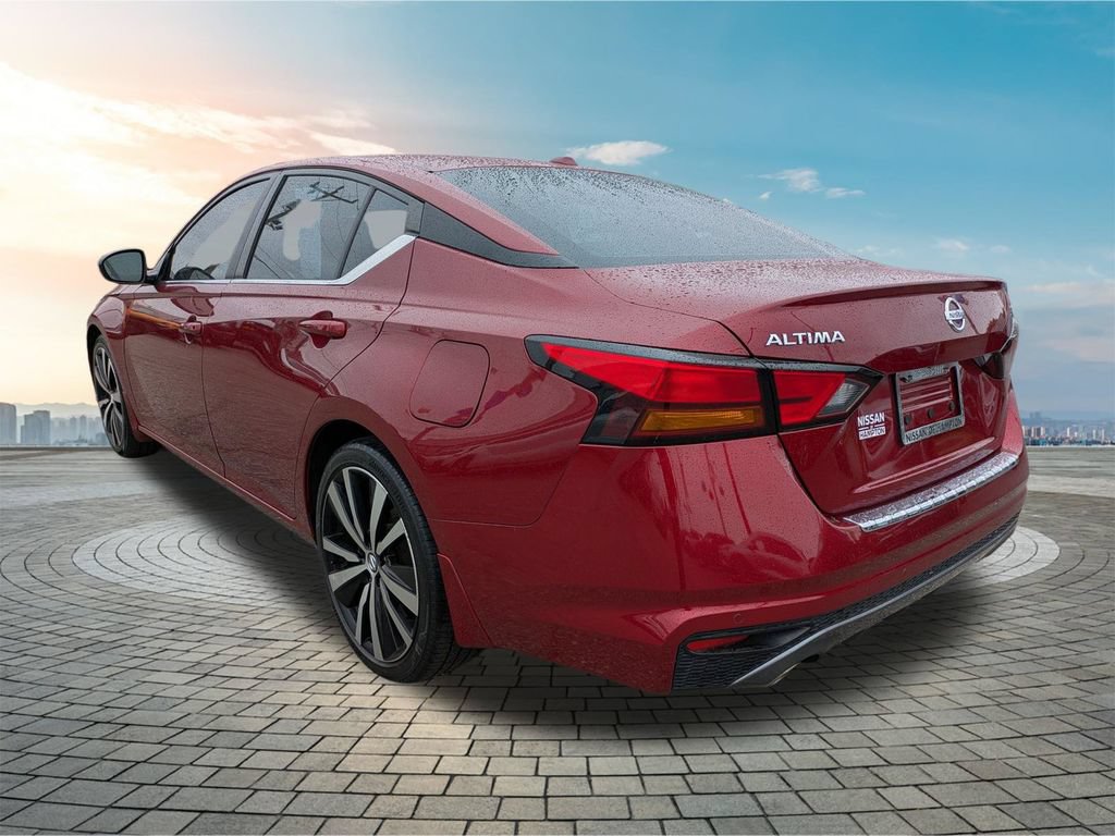 Certified 2021 Nissan Altima 2.5 SR w/ SR Premium Package FWD image 7