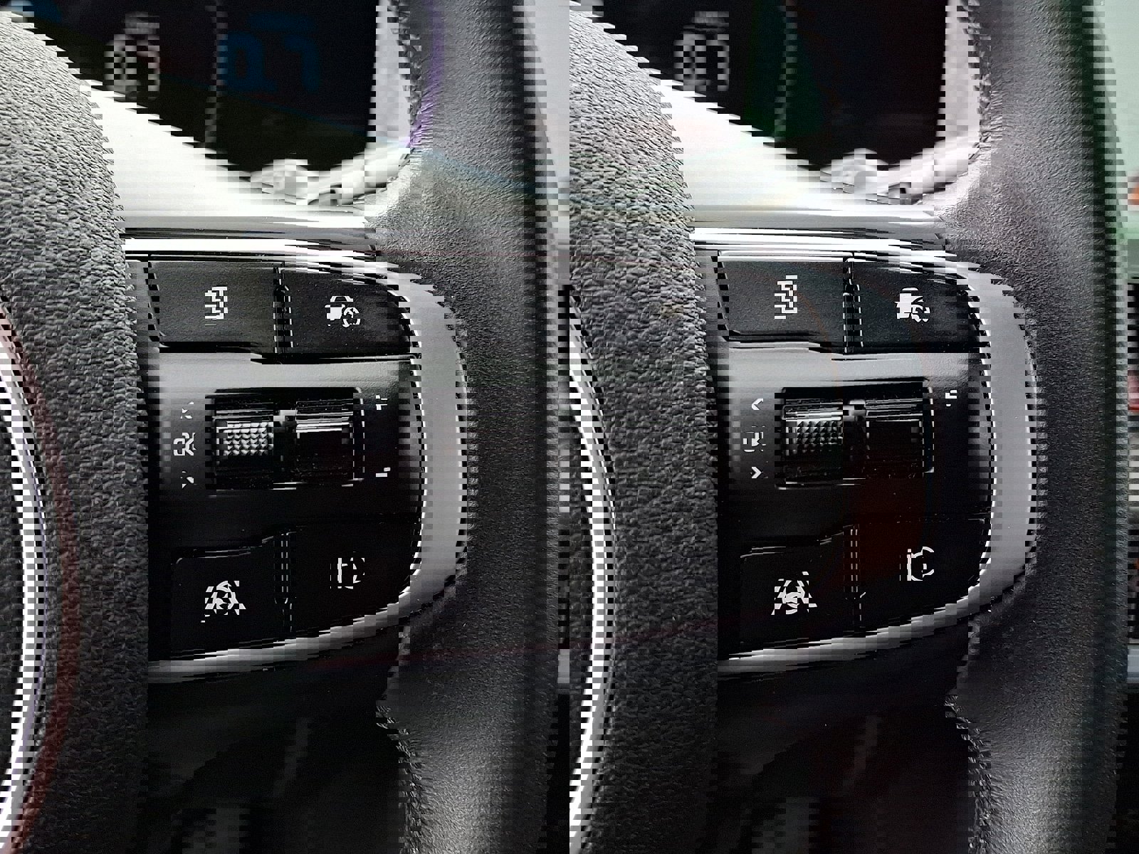 Used 2024 Kia Sportage X-Line w/ X-Line Premium Package image 24