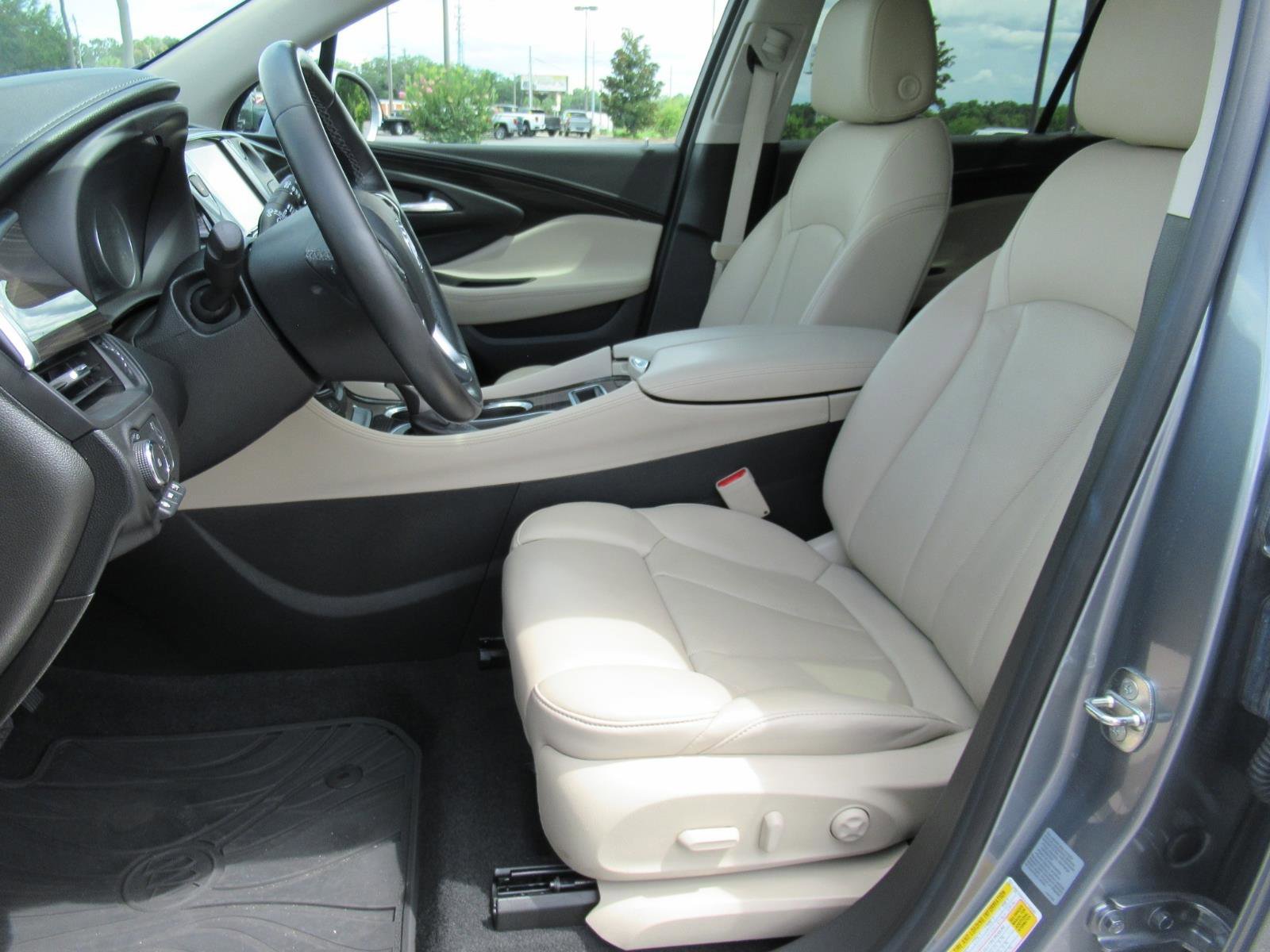 Used 2020 Buick Envision Premium w/ Driver Confidence Package AWD/4WD image 18