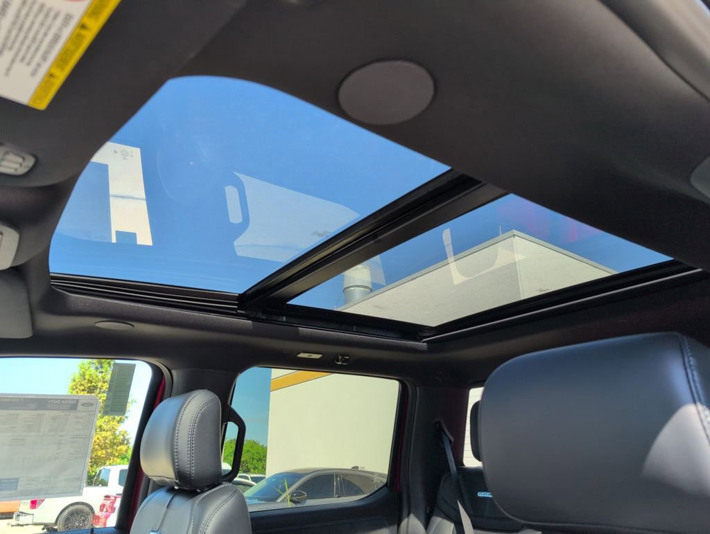 New 2026 Ford F350 Platinum w/ FX4 Off-Road Package image 9