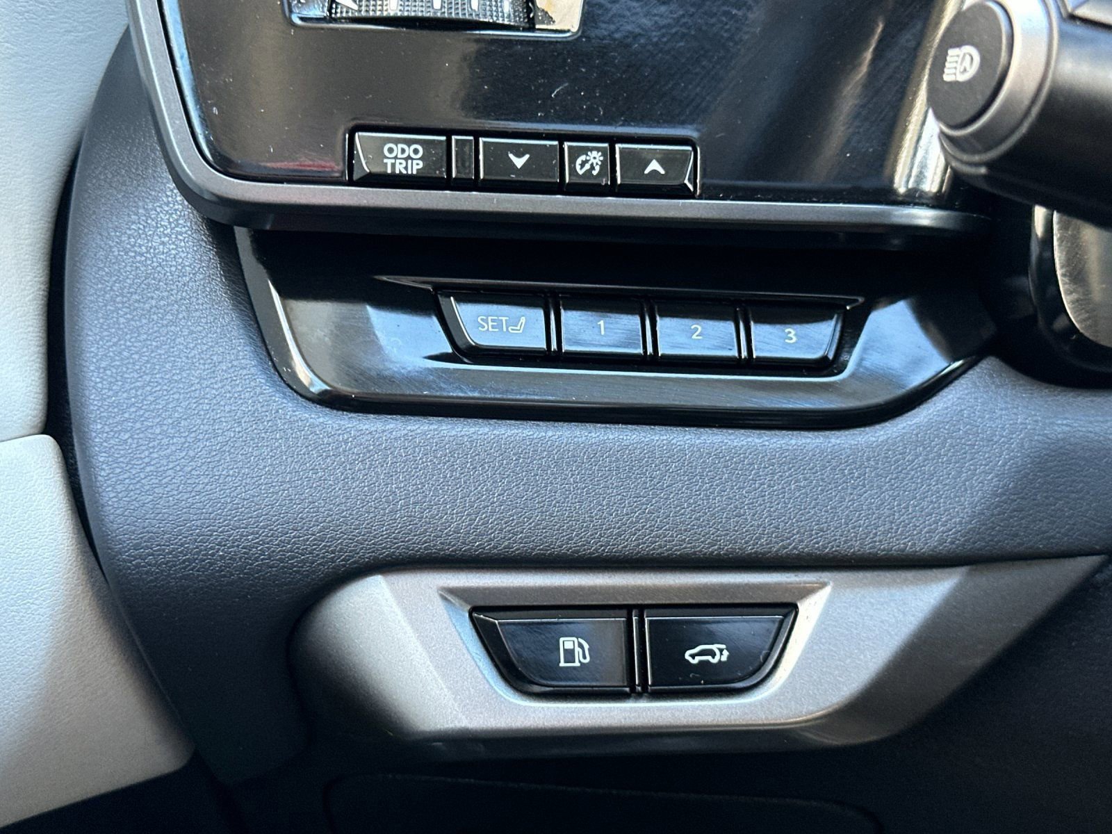 Used 2023 Lexus RX 350 Premium w/ Accessory Package (Z1) FWD image 32