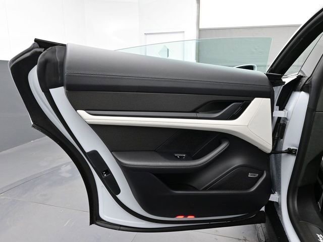 Used 2025 Porsche Taycan GTS image 13