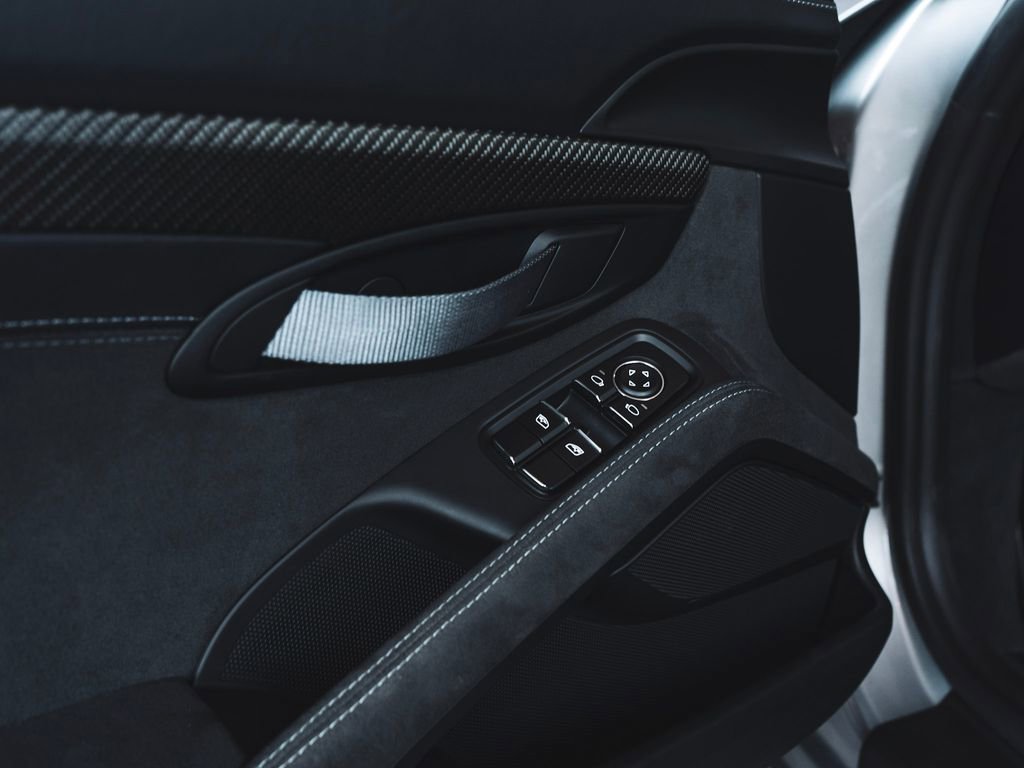 Used 2024 Porsche 718 Cayman GT4 RS image 28