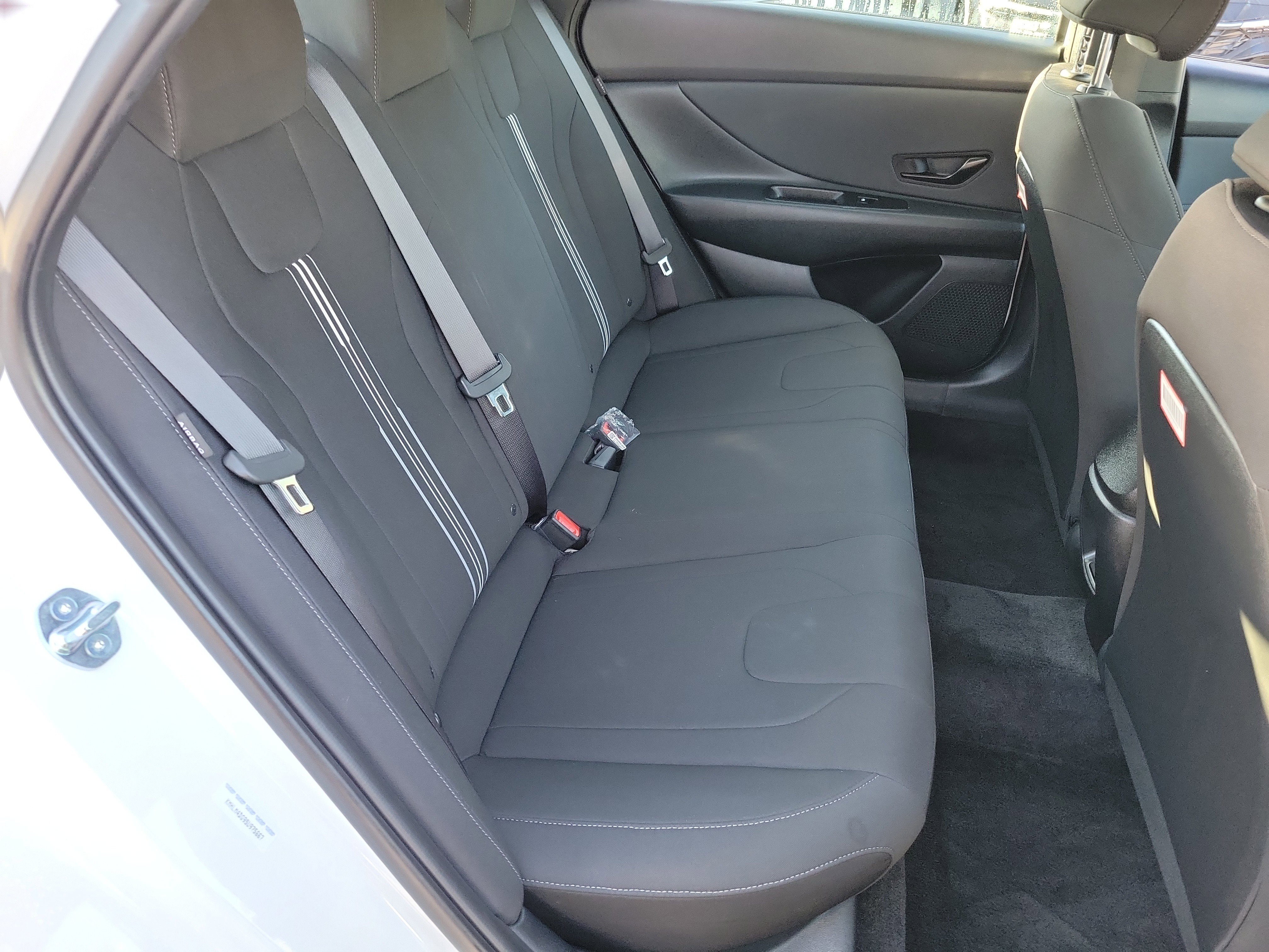 Certified 2025 Hyundai Elantra Sport image 20