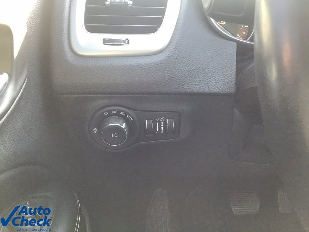 Used 2018 Jeep Compass Latitude w/ Cold Weather Group image 35