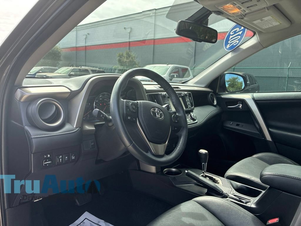 Used 2015 Toyota RAV4 Limited w/ Technology Package FWD image 26