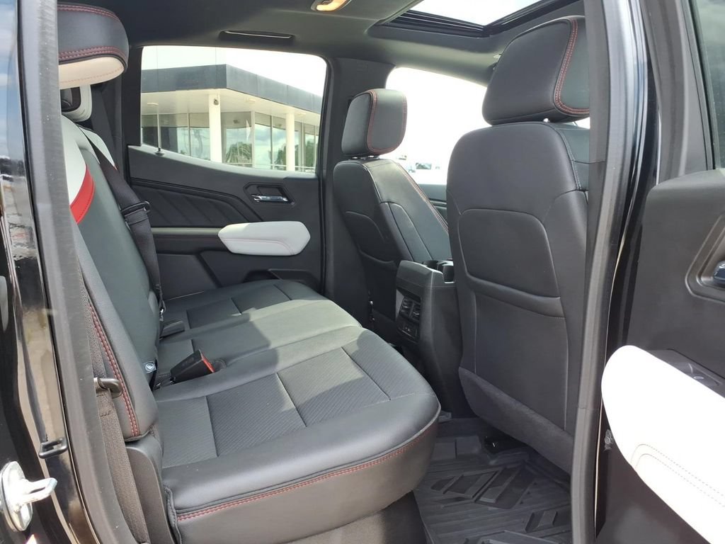 Used 2024 GMC Canyon AT4X AWD/4WD image 13
