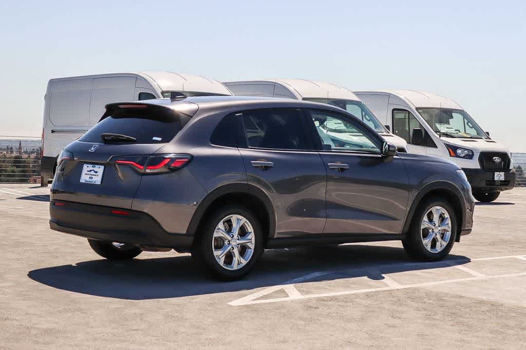 Used 2023 Honda HR-V LX image 4