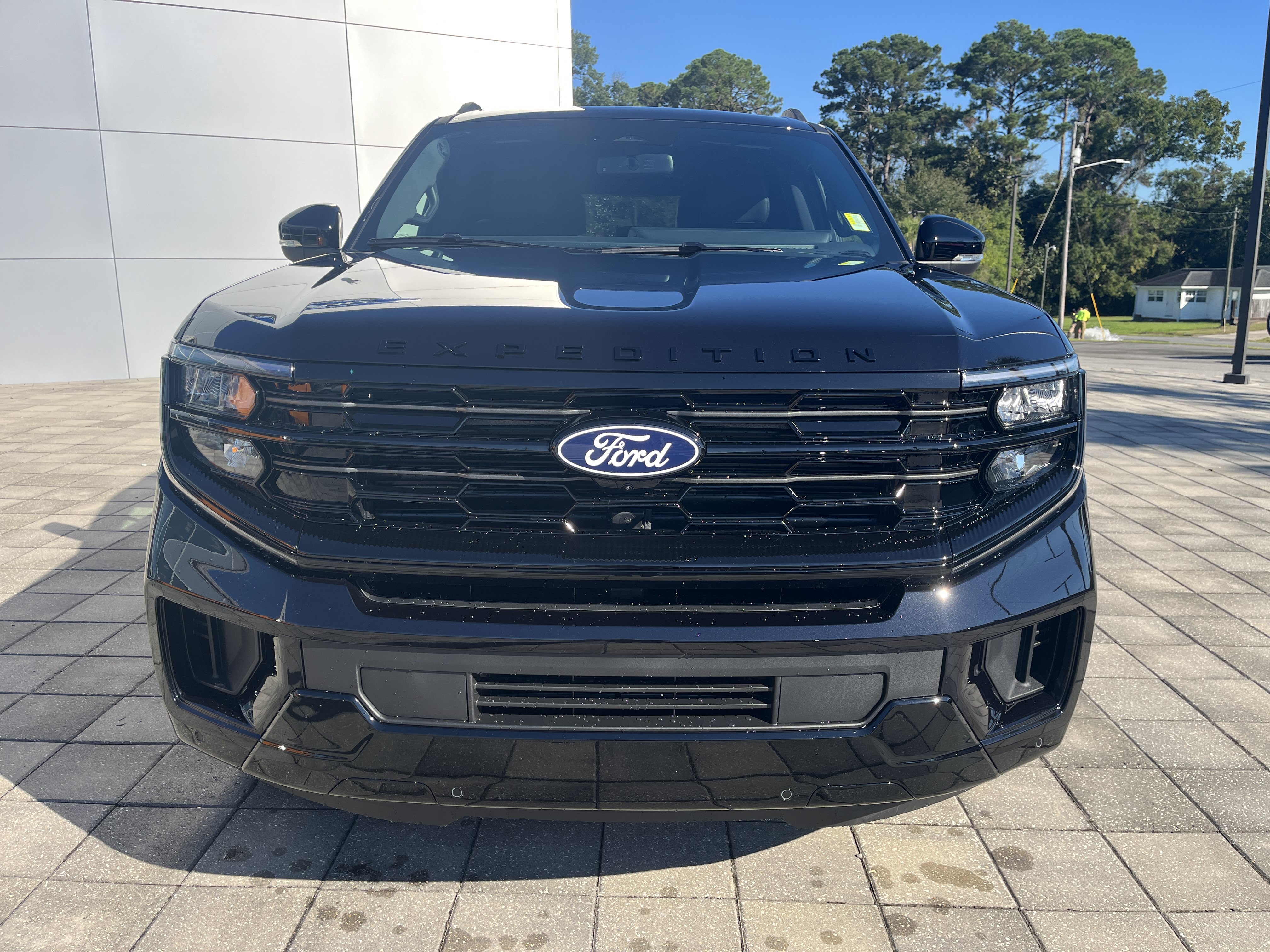 New 2027 Ford Expedition Max Platinum w/ Stealth Performance Package AWD/4WD image 9