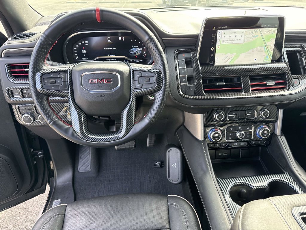 Used 2023 GMC Yukon XL SLT AWD/4WD image 30