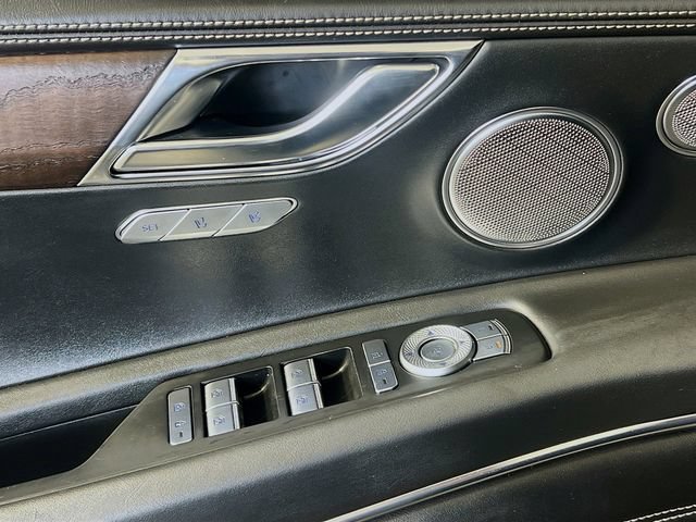 Used 2021 Genesis GV80 2.5T w/ Prestige Package 04 AWD/4WD image 12