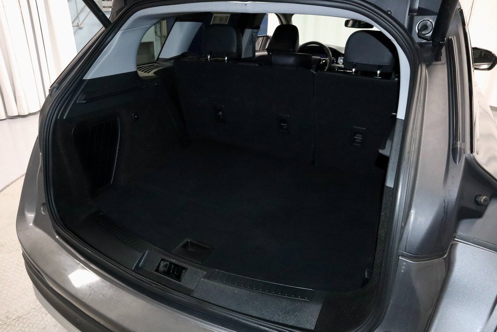 Used 2022 Lincoln Corsair AWD w/ Premium Package image 17