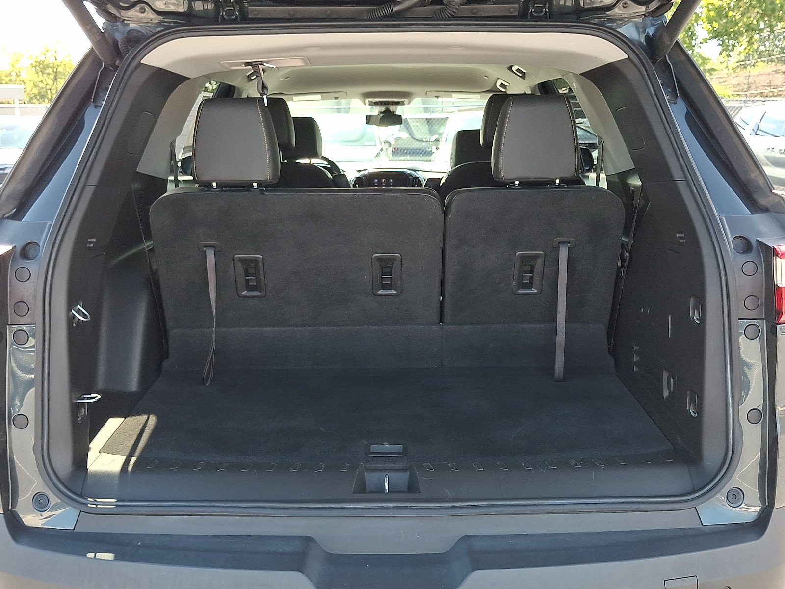 Used 2020 Chevrolet Traverse LT w/ LT Premium Package FWD image 31
